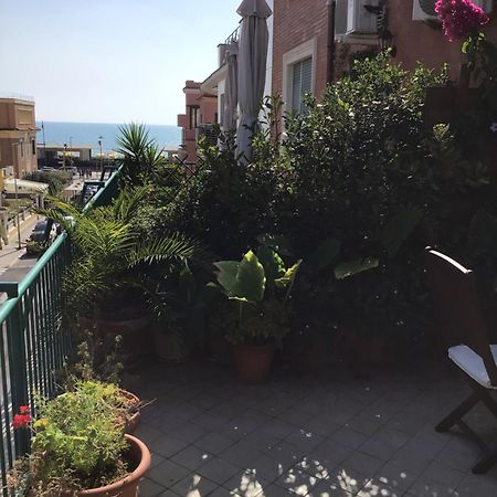 Ostia Bed And Beach Lido di Ostia Exterior foto
