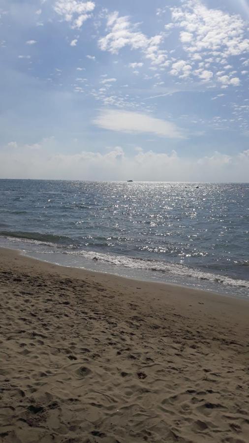 Ostia Bed And Beach Lido di Ostia Exterior foto